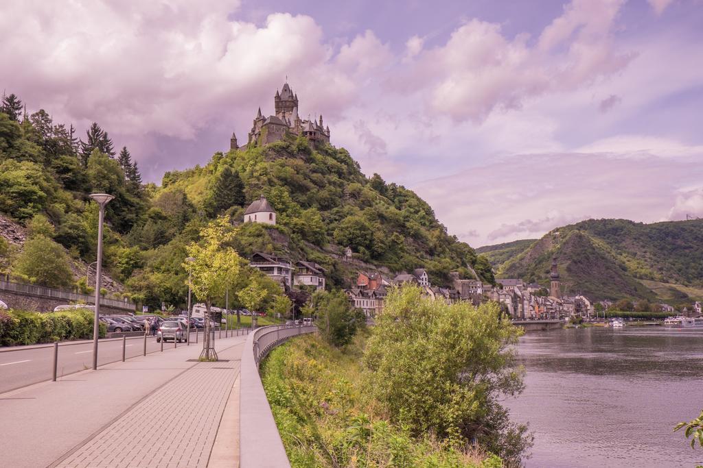 Panorama-Cafe Moselgarten Alf Exteriér fotografie